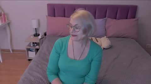 Snapshot of sabrinamacmarren chatting on March 10, 2025, 8:56 pm Sabrina MacMarren online show from March 10, 2025, 8:56 pm