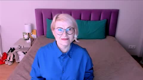 Snapshot of sabrinamacmarren chatting on November 3, 2025, 3:13 pm Sabrina MacMarren online show from November 3, 2025, 3:13 pm