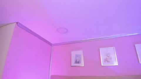 Ig  online show from February 12, 2025, 2:54 pm