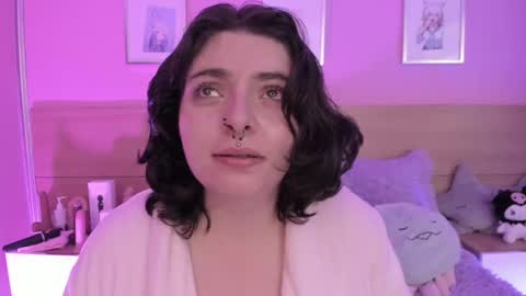 Ig  online show from February 15, 2025, 8:22 am