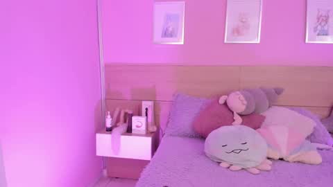 Ig  online show from February 21, 2025, 9:43 pm