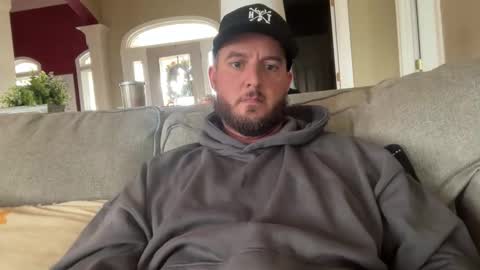 sacredroses online show from October 31, 2025, 4:19 pm