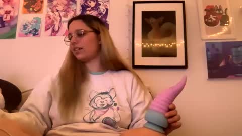 Snapshot of sadgirlsocial chatting on November 9, 2025, 1:48 am sweet angel baby online show from November 9, 2025, 1:48 am