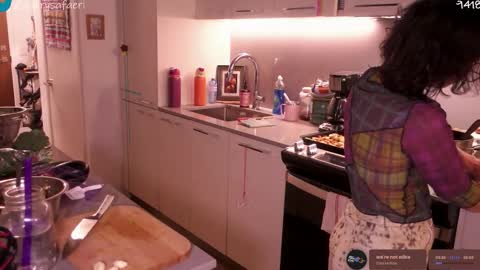 Safa online show from December 18, 2025, 8:48 pm