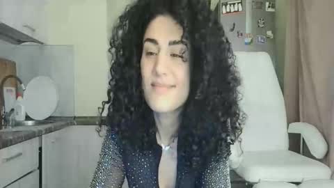 Queen online show from November 26, 2025, 11:11 am