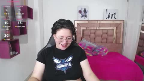 SAFYKA online show from November 26, 2025, 3:18 am