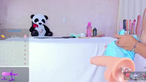 Snapshot of sahara1106 chatting on February 12, 2025, 1:59 pm Danella online show from February 12, 2025, 1:59 pm