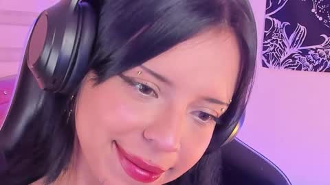 Snapshot of saharayumm chatting on November 4, 2025, 12:04 pm saharayumm online show from November 4, 2025, 12:04 pm