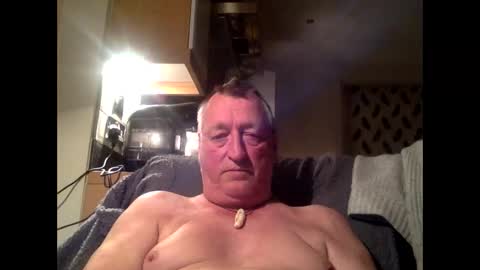 Snapshot of sail_naked chatting on December 27, 2024, 5:37 pm sail_naked online show from December 27, 2024, 5:37 pm