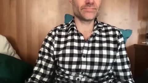 Snapshot of saint009 chatting on January 27, 2025, 12:16 pm saint009 online show from January 27, 2025, 12:16 pm