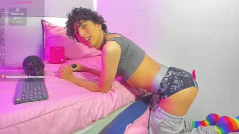 saint_dark online show from November 27, 2025, 2:19 pm