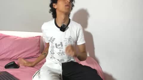 saint_dark online show from December 1, 2025, 1:16 pm