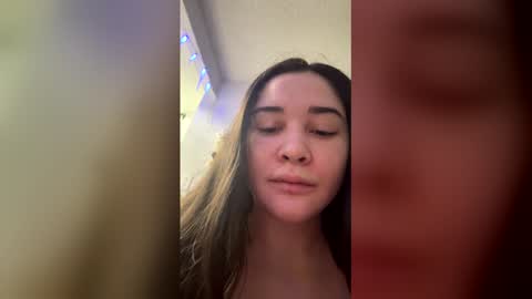 saka_92 online show from December 17, 2025, 1:39 pm