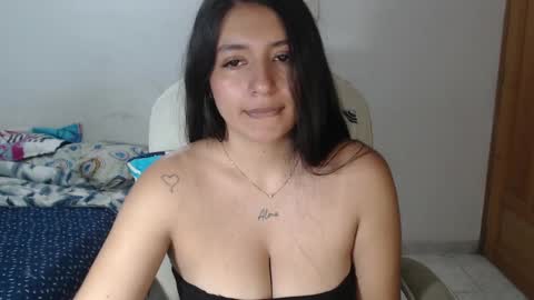 Snapshot of saliha_ chatting on December 31, 2024, 6:48 am saliha online show from December 31, 2024, 6:48 am