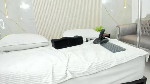 Snapshot of sally_rosses chatting on December 13, 2025, 7:53 pm sally rosses online show from December 13, 2025, 7:53 pm