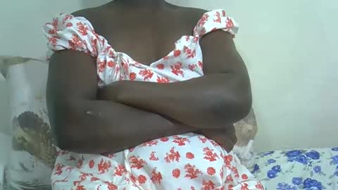 Snapshot of sallybabes255 chatting on December 3, 2025, 12:03 pm Salome online show from December 3, 2025, 12:03 pm