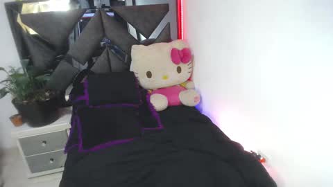 SALO HOT online show from February 18, 2025, 2:05 am