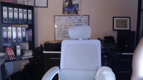 Snapshot of salome_010 chatting on January 7, 2025, 9:25 pm Salome online show from January 7, 2025, 9:25 pm