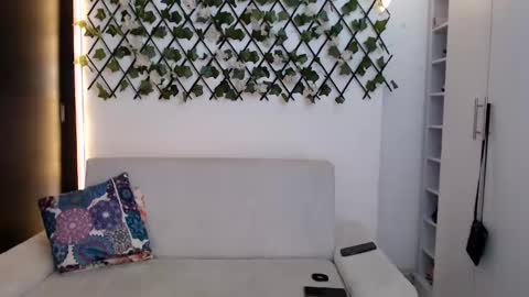 Snapshot of salome_010 chatting on September 10, 2025, 8:31 pm Salome online show from September 10, 2025, 8:31 pm