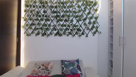 Snapshot of salome_010 chatting on September 11, 2025, 12:38 pm Salome online show from September 11, 2025, 12:38 pm