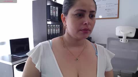 Snapshot of salome_010 chatting on October 30, 2025, 3:02 pm Salome online show from October 30, 2025, 3:02 pm