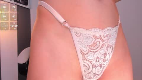 Snapshot of salome__evans chatting on January 10, 2025, 8:15 pm salome__evans online show from January 10, 2025, 8:15 pm