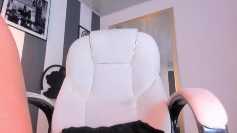 Snapshot of salome__evans chatting on January 26, 2025, 1:15 pm salome__evans online show from January 26, 2025, 1:15 pm