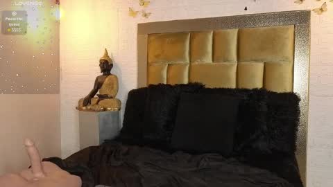 Snapshot of salome_williamss chatting on February 15, 2025, 12:01 pm Salome online show from February 15, 2025, 12:01 pm