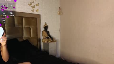 Snapshot of salome_williamss chatting on September 24, 2025, 12:19 pm Salome online show from September 24, 2025, 12:19 pm