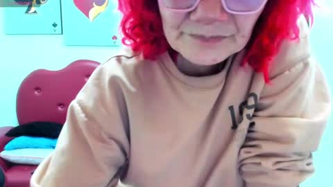 Snapshot of salomee_diazz chatting on September 15, 2025, 9:15 pm Salomee diazz online show from September 15, 2025, 9:15 pm