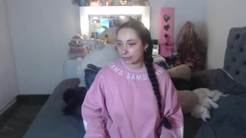 yenny online show from September 23, 2025, 4:26 am