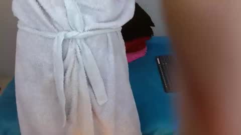 Snapshot of salomeswet chatting on January 12, 2025, 1:05 pm martina online show from January 12, 2025, 1:05 pm