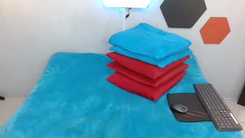 Snapshot of salomeswet chatting on February 16, 2025, 5:15 am martina online show from February 16, 2025, 5:15 am