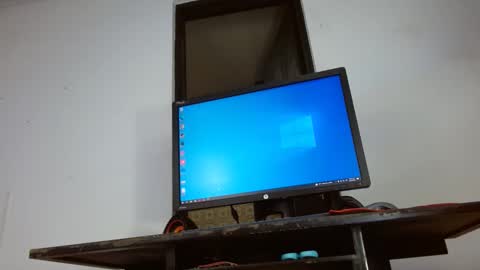 Snapshot of salomeswet chatting on March 10, 2025, 5:33 am martina online show from March 10, 2025, 5:33 am