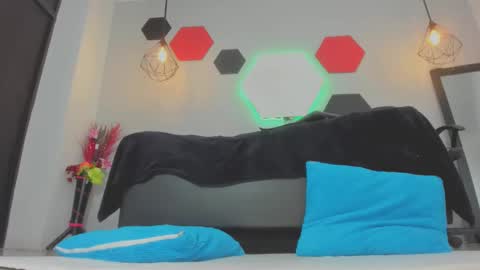 Snapshot of salomeswet chatting on September 17, 2025, 4:14 am martina online show from September 17, 2025, 4:14 am