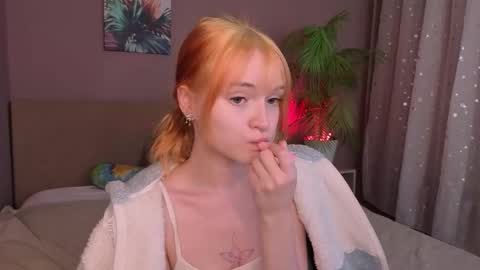 Snapshot of salt_mira chatting on December 14, 2025, 10:20 am salt_mira online show from December 14, 2025, 10:20 am