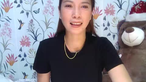 Snapshot of saltwatermuse chatting on October 27, 2025, 5:50 pm Ask me online show from October 27, 2025, 5:50 pm