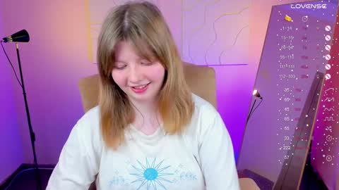 Snapshot of salut_love chatting on January 25, 2025, 4:35 pm Ruby online show from January 25, 2025, 4:35 pm