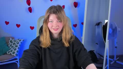 Snapshot of salut_love chatting on February 13, 2025, 3:35 pm Ruby online show from February 13, 2025, 3:35 pm