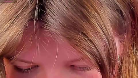 Snapshot of salut_love chatting on February 26, 2025, 3:52 pm Ruby online show from February 26, 2025, 3:52 pm