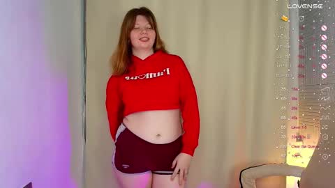 Snapshot of salut_love chatting on March 9, 2025, 4:44 pm Ruby online show from March 9, 2025, 4:44 pm