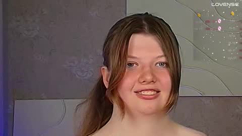 Snapshot of salut_love chatting on September 18, 2025, 2:30 pm Ruby online show from September 18, 2025, 2:30 pm