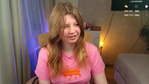 Snapshot of salut_love chatting on November 27, 2025, 3:25 pm Ruby online show from November 27, 2025, 3:25 pm