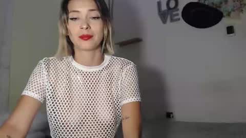 sammmikee online show from November 16, 2025, 2:06 am