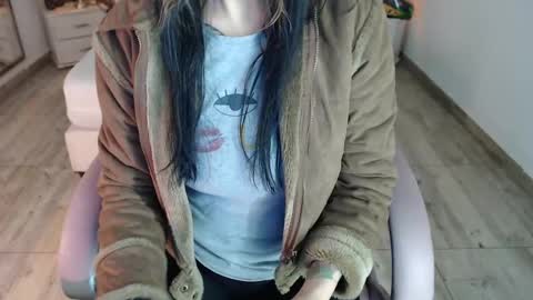 Snapshot of sam_mansson66 chatting on January 8, 2025, 12:05 pm SAM MANSON online show from January 8, 2025, 12:05 pm