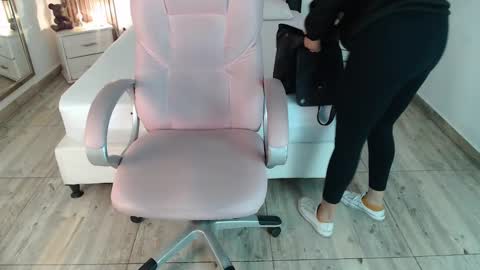 Snapshot of sam_mansson66 chatting on February 7, 2025, 12:06 pm SAM MANSON online show from February 7, 2025, 12:06 pm