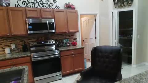 sam_papithebarber online show from October 23, 2025, 6:34 am