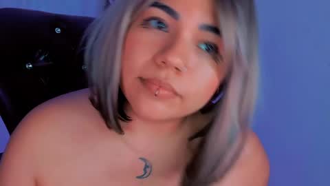 Snapshot of samanta_cutee1 chatting on February 8, 2025, 11:24 pm SAMANTA online show from February 8, 2025, 11:24 pm