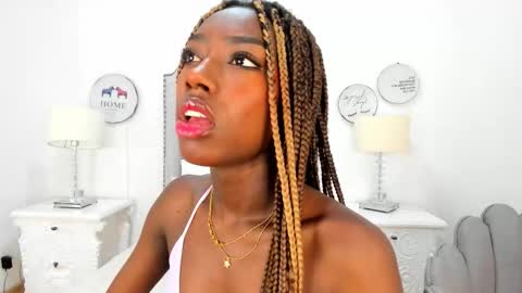 Samanta online show from October 4, 2025, 8:07 pm