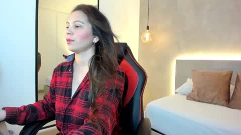 Snapshot of samantha_17_ chatting on September 18, 2025, 2:13 am S A M A N T H A online show from September 18, 2025, 2:13 am